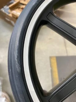 Outlet - CYBEX E-Priam Frame With Seat Hardpart - Chrome + Black (2020) -Cybex IMG 3559