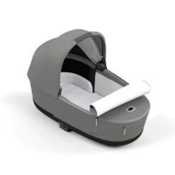 CYBEX Priam Conscious Collection Lux Carrycot - Pearl Grey 7 CYBEX Priam Conscious Collection Lux Carrycot - Pearl Grey -Cybex cybex priam conscious collection lux carrycot pearl grey 2